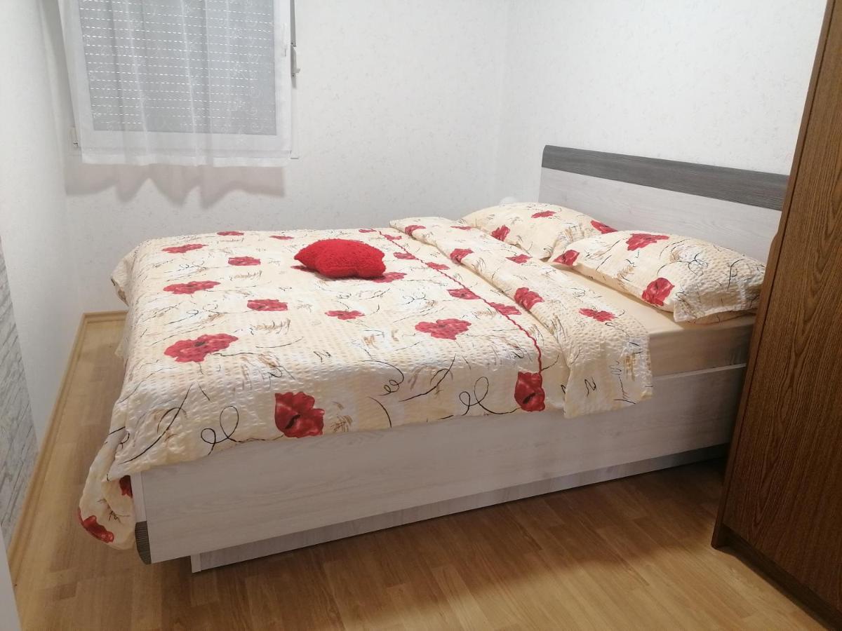 Apartmaji Valter Srpenica Ngoại thất bức ảnh